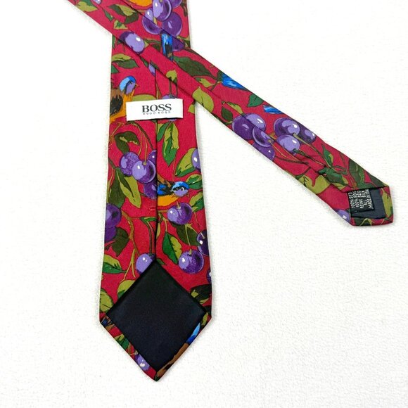 Hugo Boss Birds & Berries Silk Necktie Made in Italy - 61" x 3.5" - Picture 4 of 7